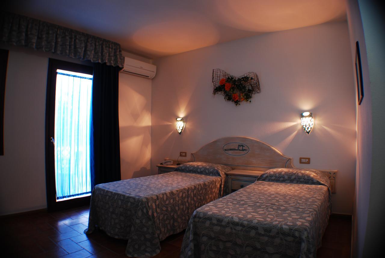 Hotel Le Sabbie Calasetta Ngoại thất bức ảnh